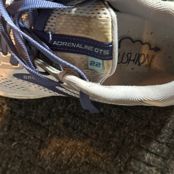 Brooks Adrenaline GTS 22, Narrow 2A - Picture 4 of 8